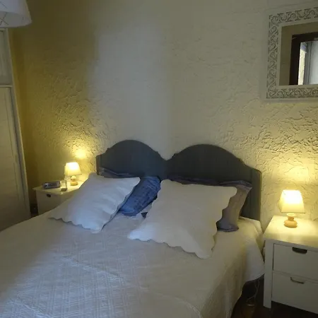 Sant Ambroggio 30 Metres De La Vue *