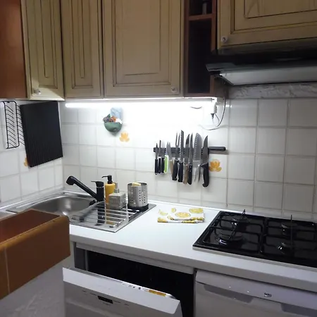 Sant Ambroggio 30 Metres De La Vue Semesterbostad