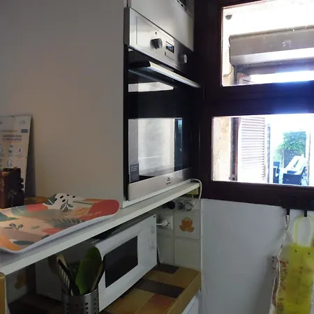 Sant Ambroggio 30 Metres De La Vue *