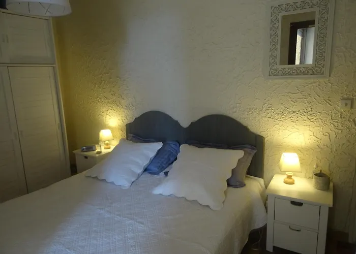 Sant Ambroggio 30 Metres De La Vue *