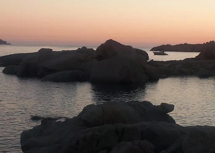 Sant Ambroggio 30 Metres De La Vue Semesterbostad *